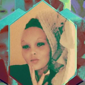 Meet your Posher, Keri