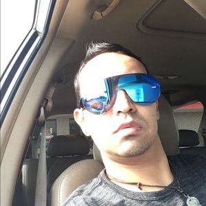 Meet your Posher, Hector