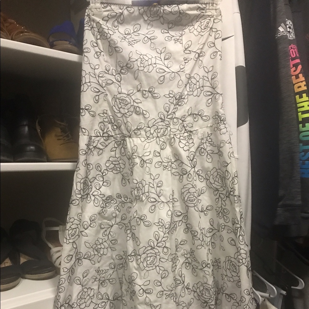 Black and White Strapless Floral dress
