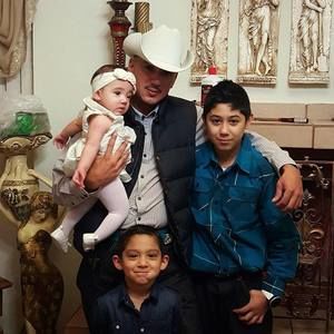 Meet your Posher, Ray