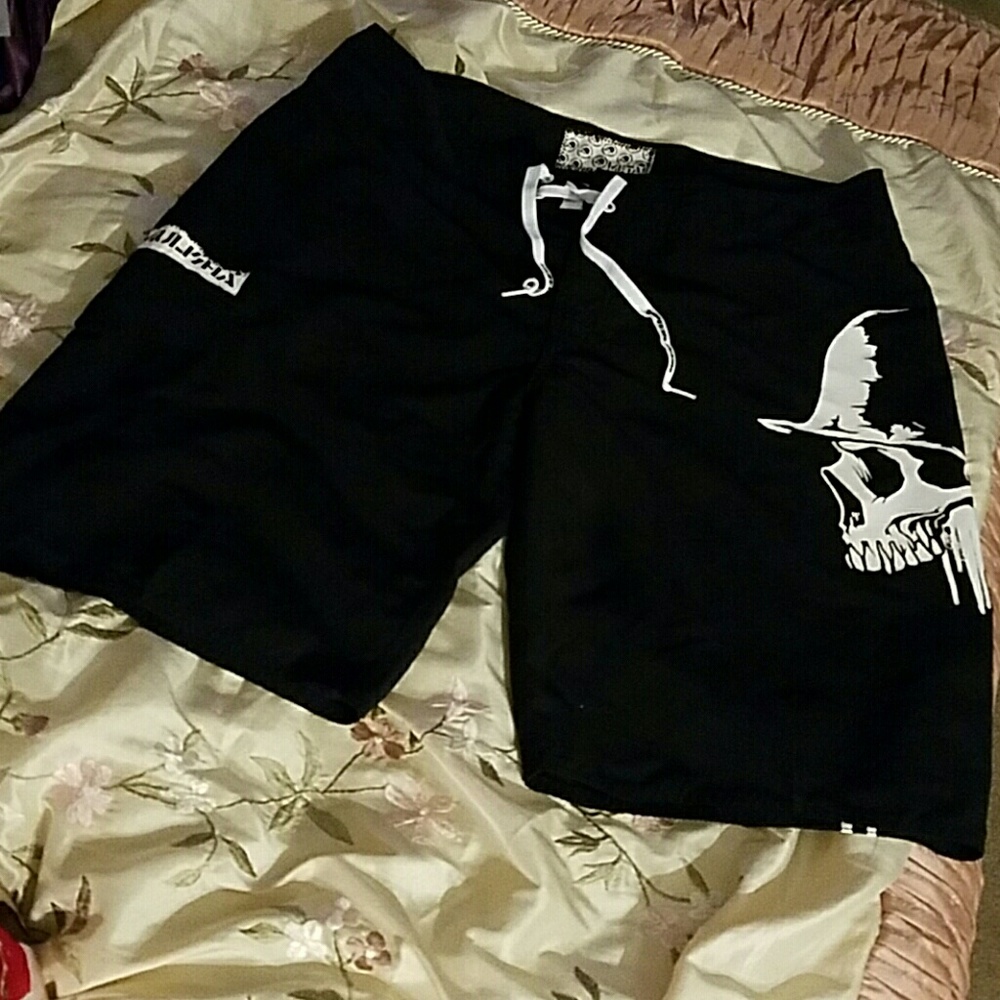 ❤ HP ❤ Metal Mulisha Board  Shorts