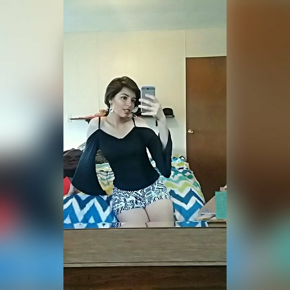 Meet your Posher, Alice - Picture 1 of 1