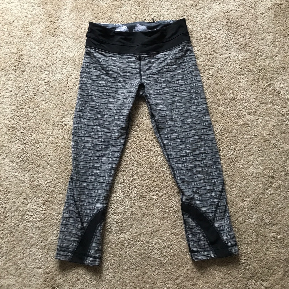 Lululemon inspire crop!