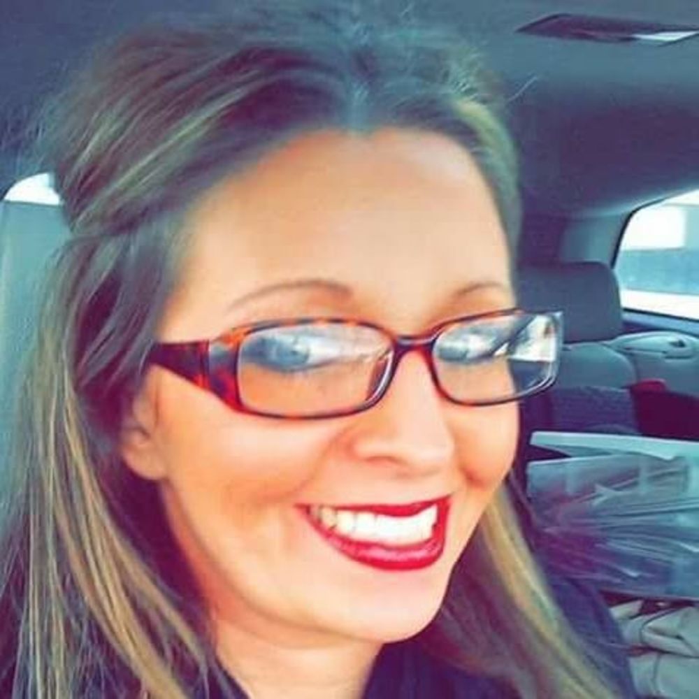 Meet your Posher, Lena