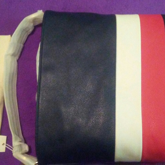 Shoulder bag