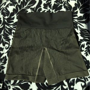 Lululemon Black Athletic Shorts Size 4 Stretch