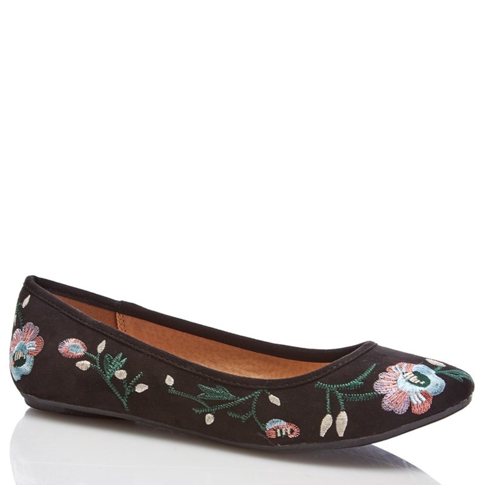 Women's embroidered ballet shoes