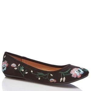 Women's embroidered ballet shoes