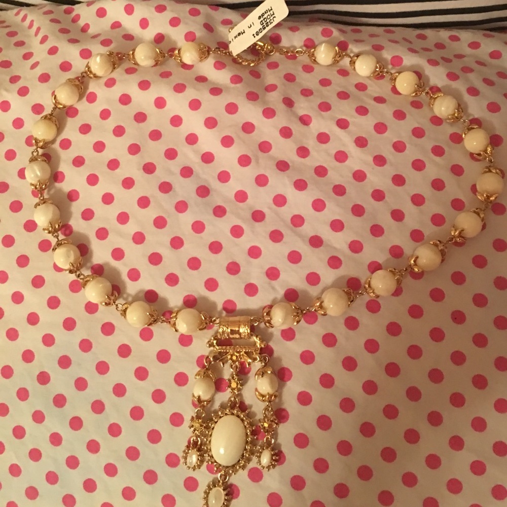 Stunning beaded necklace
