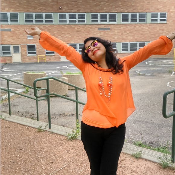Meet your Posher, Sonia - Picture 1 of 1