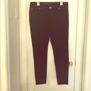 R&R black skinny jeans. Worn 2-3 times.
