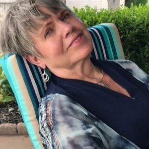 Meet your Posher, Kaye