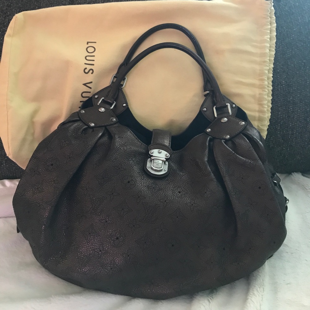 Louis Vuitton Mahina L