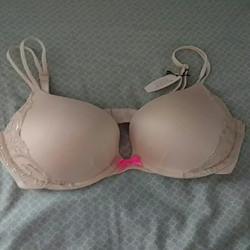 Brand new Victoria Secret Bra
