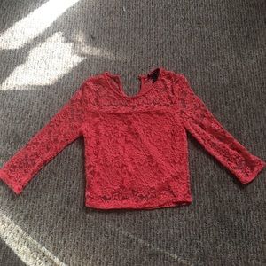 Coral/pink lace quarter sleeve crop top!