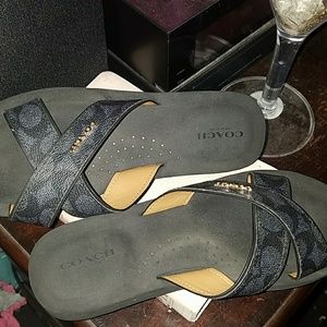 Cutest blacl coach sandles