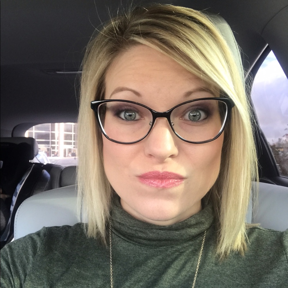 Meet your Posher, Danna