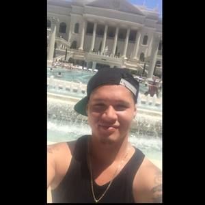 Meet your Posher, Chris