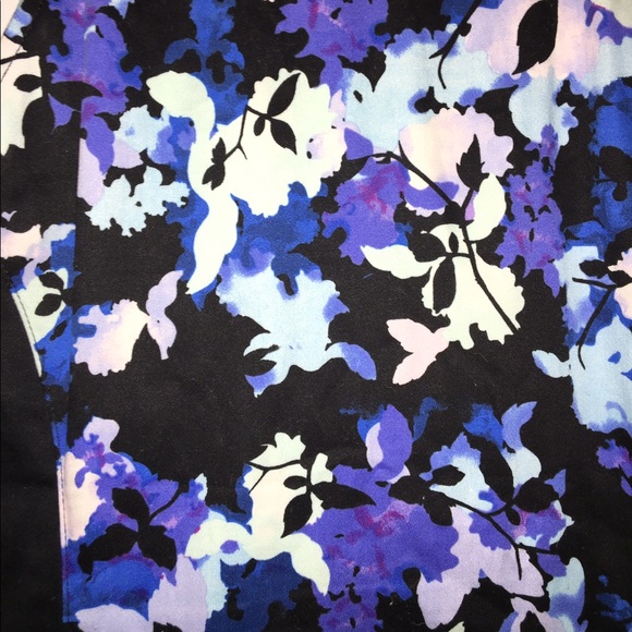 Style Stalker Floral Print Scuba Dress (blue) - Picture 5 of 5