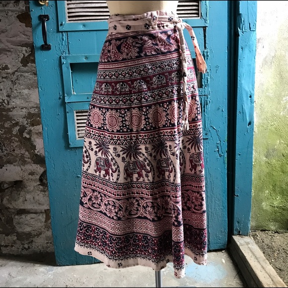 Dresses & Skirts - Indian Print Wrap Boho Skirt Sz Small