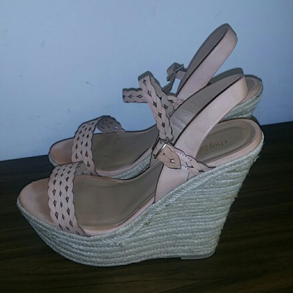 TAN WEDGES - Picture 4 of 5