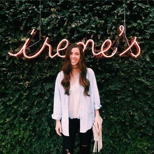 Meet your Posher, Alexis