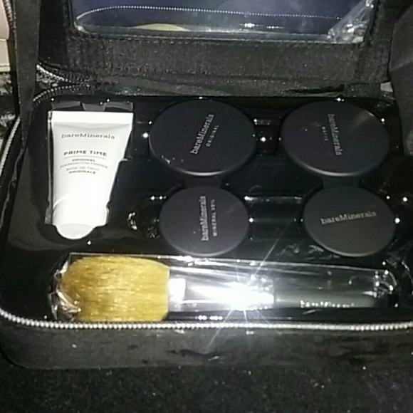 bareMinerals Other - Bare minerals get started complexion kit