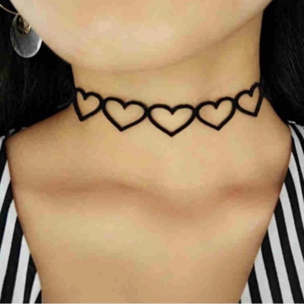 Black heart Chocker