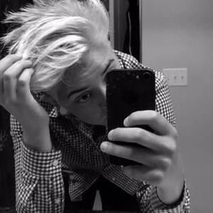 Meet your Posher, Deanna