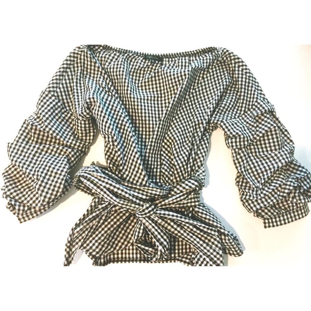 Gingham top!