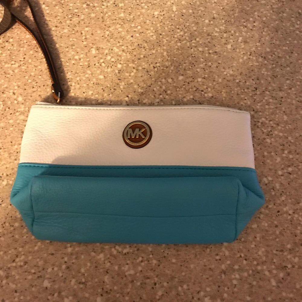 Michael Kors wristlet