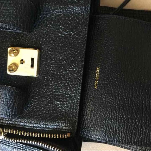 SOLD OUT ⚡️3.1 Phillip Lim
Pashli Leather Mini  ! - Picture 3 of 3