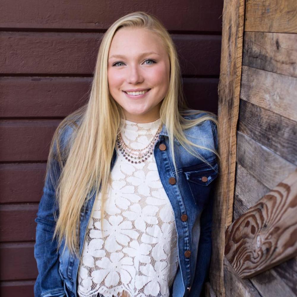 Meet your Posher, Hannah