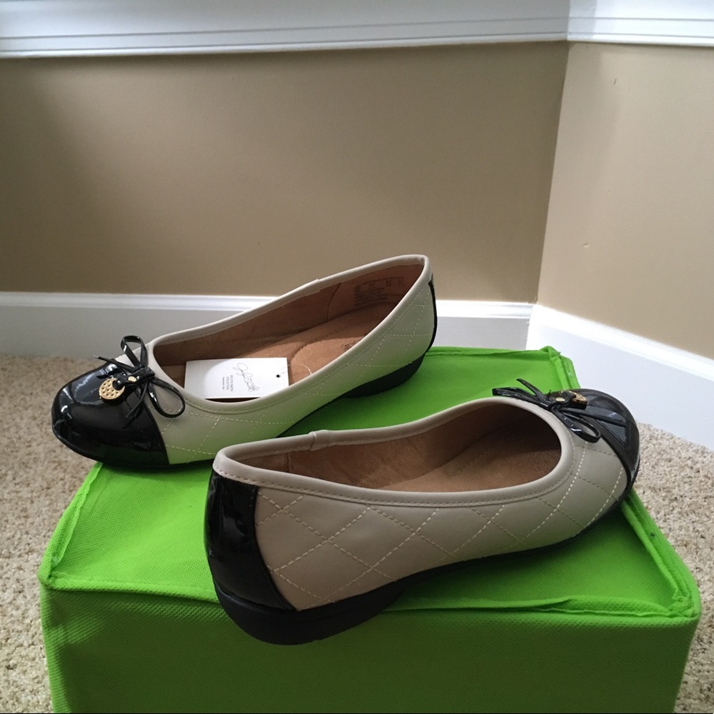 Brand New Comfortable Stylish Flats