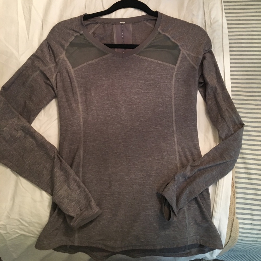 Long sleeve lightweight Lululemon too size 6