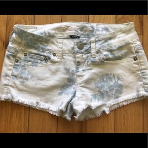 American Eagle Print Shorts