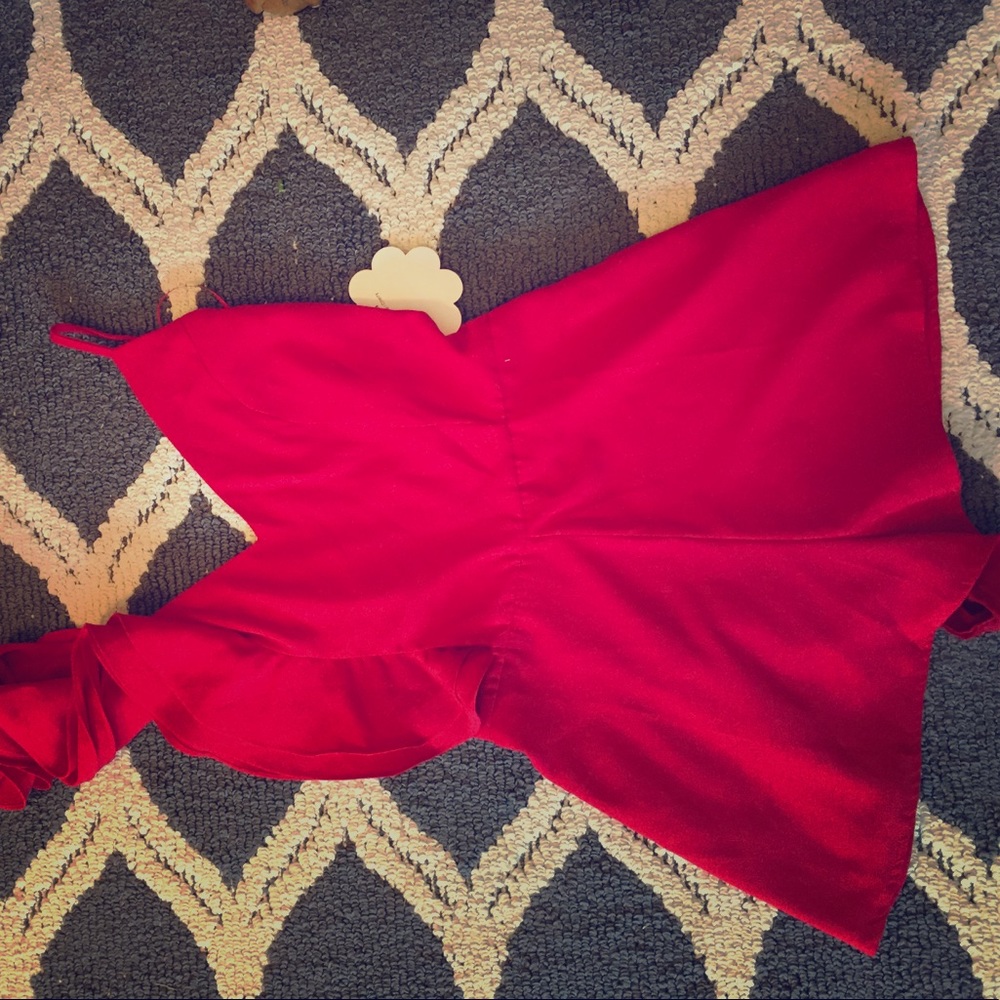 Red hot romper from Hope Boutique. Never worn.