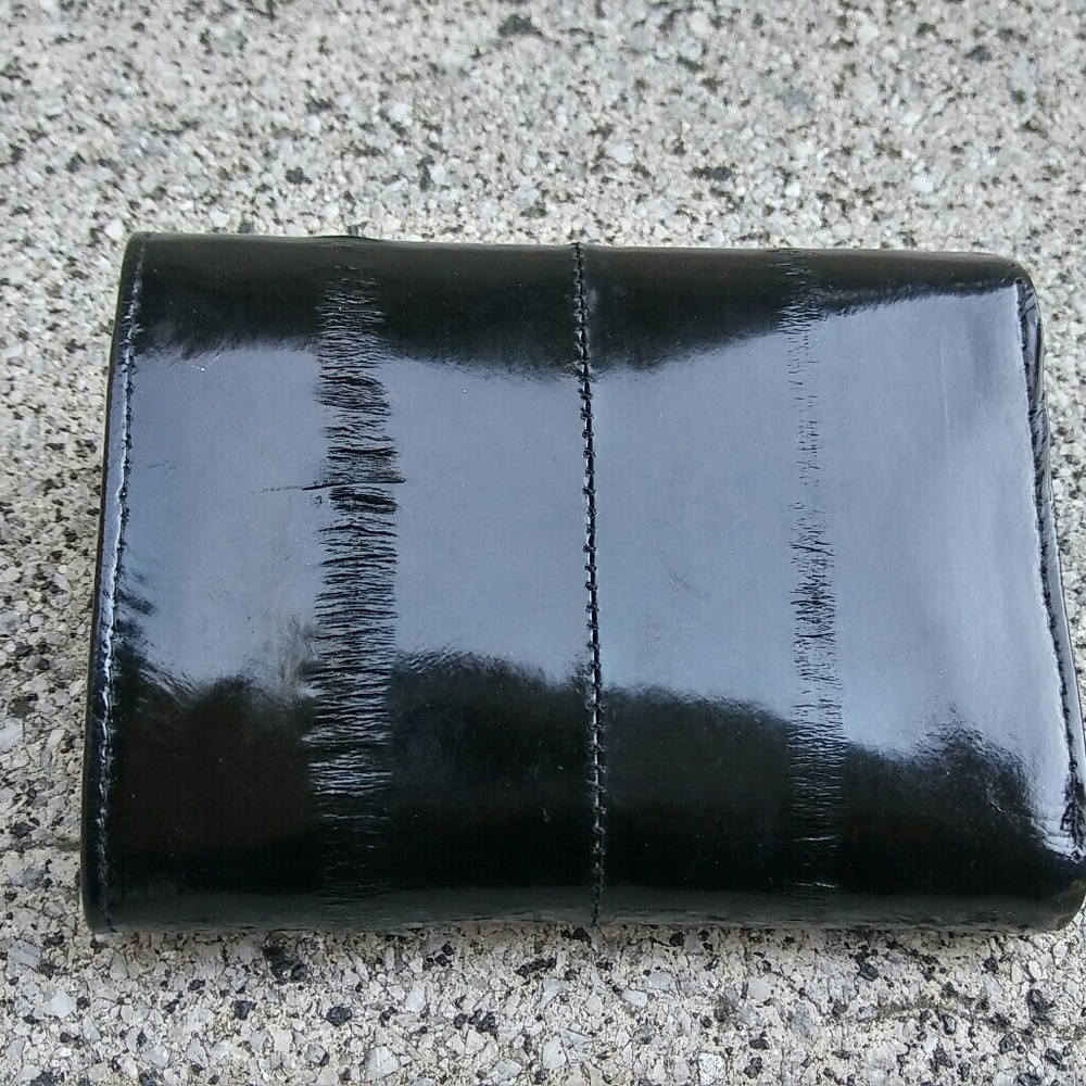 Small glossy Eel skin wallet. For men or women.