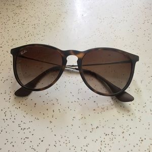 Tortoise Shell Rayban Erika sunglasses