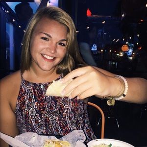 Meet your Posher, Libby