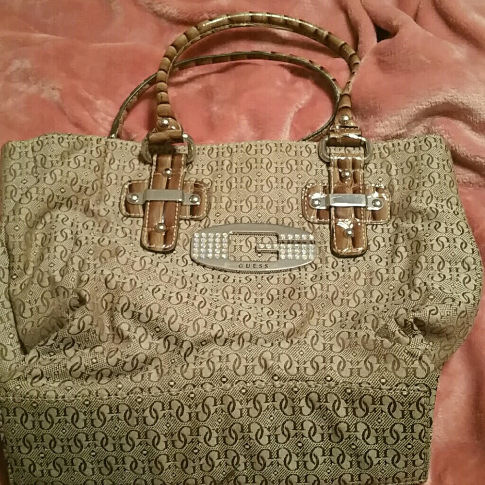 Guess Purse!
