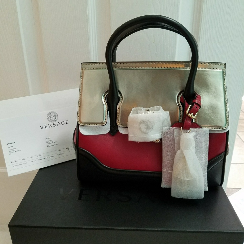 💯 Authentic Versace limited edition bag