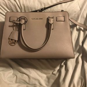 MICHEAL KORS PURSE