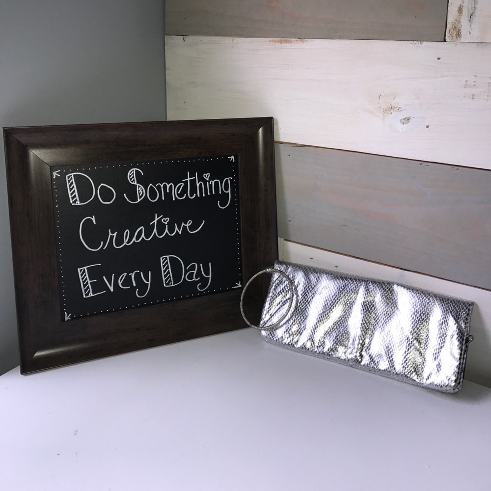 Silver clutch