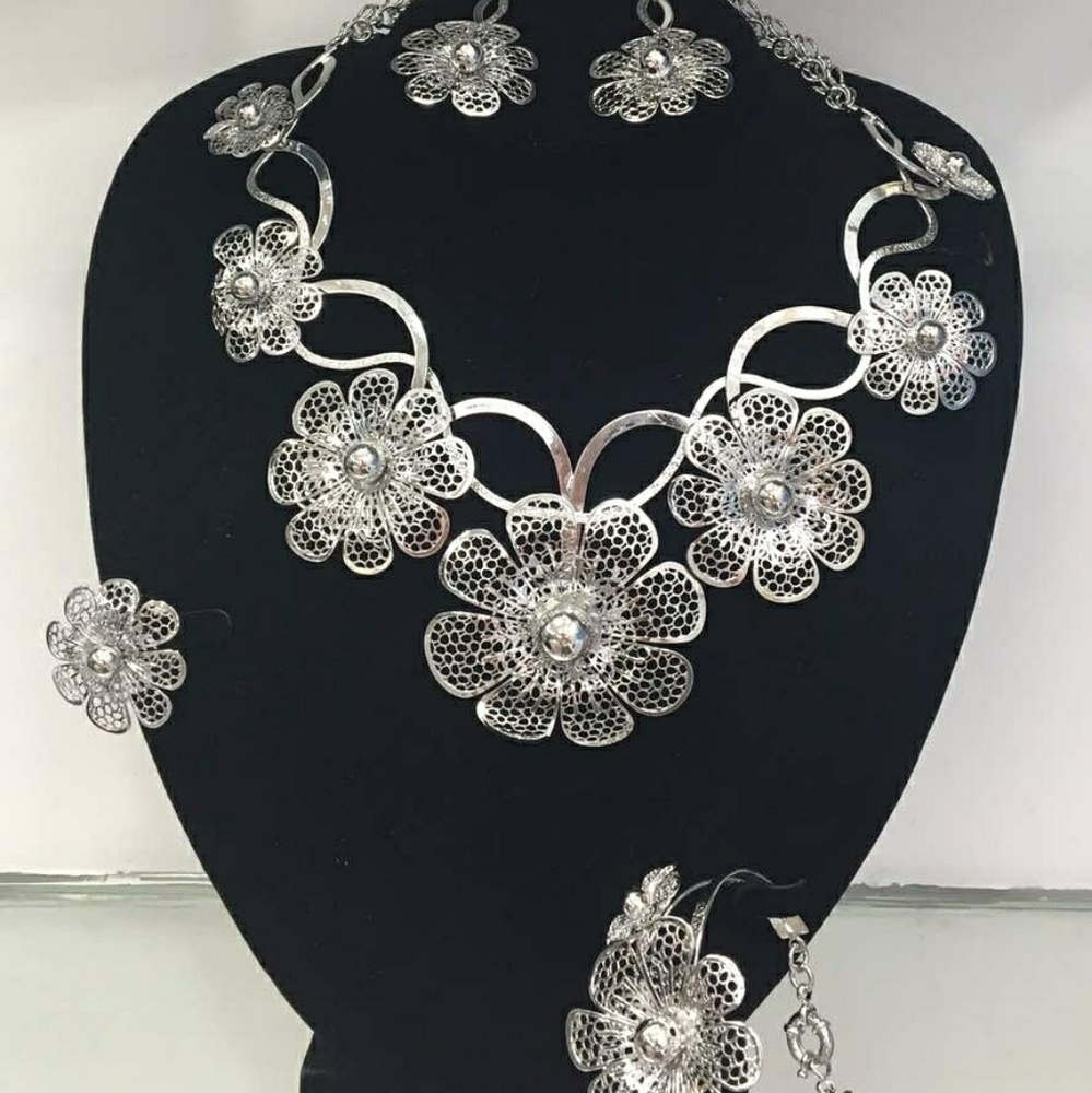 4pcs Silverstone classic jewelry set