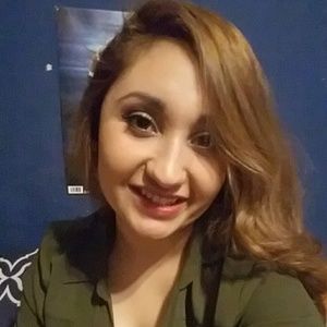 Meet your Posher, Rebecca