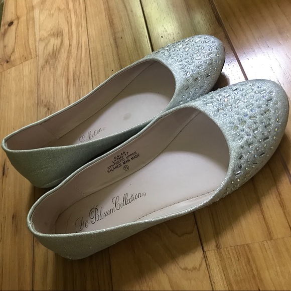 Flats - Picture 2 of 4