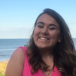 Meet your Posher, Savannah