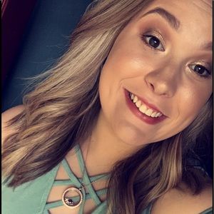 Meet your Posher, Tiffany