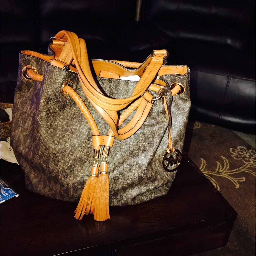 Mk - Picture 2 of 4